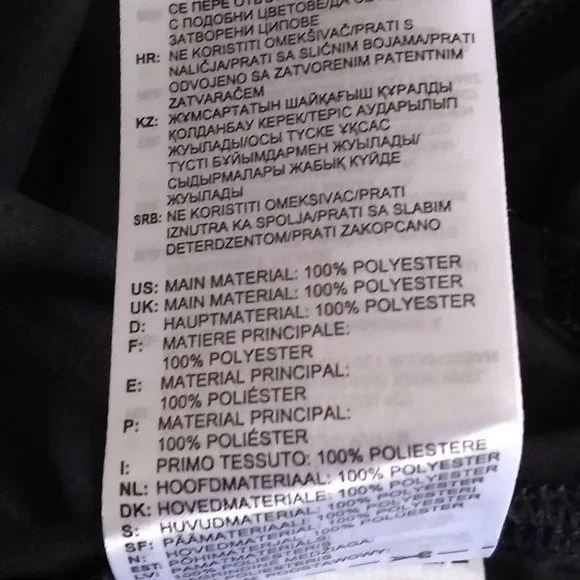 🆕Reebok Women's United by Fitness T-Shirt, SM and MD - Black, NWT, Authentic - Picture 8 of 8